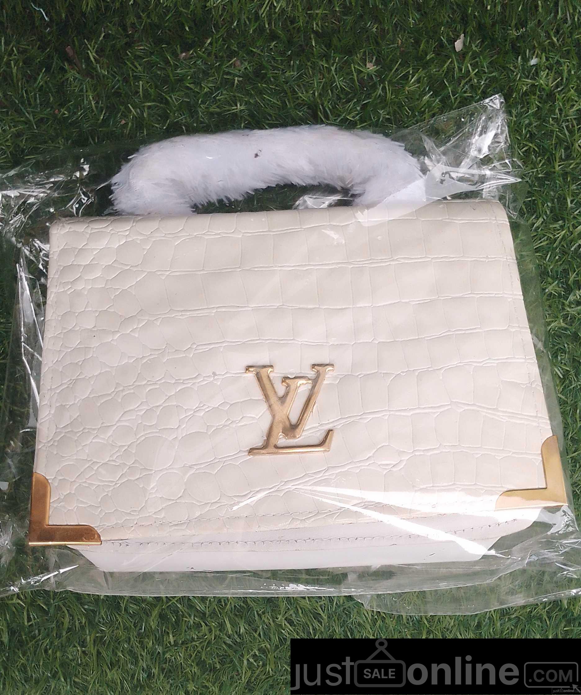 Louis+Vuitton+Pouch+White+Leather for sale online