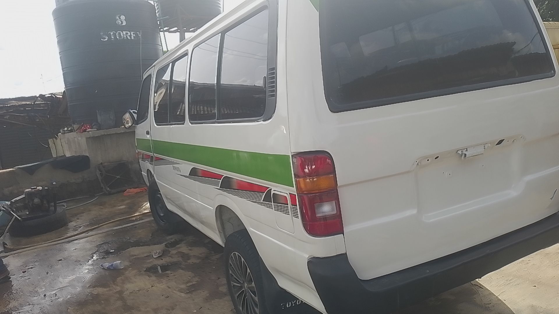Toyota Hiace Bus for sale at ijaye ojokoro.