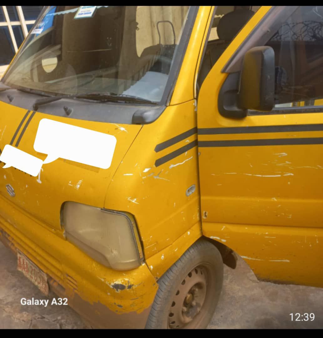Bus available for sale at Ijankara market