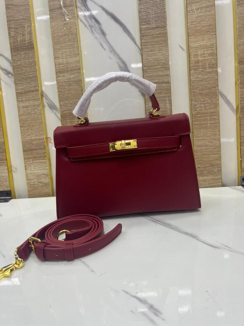 Handbags for sale at ikorodu