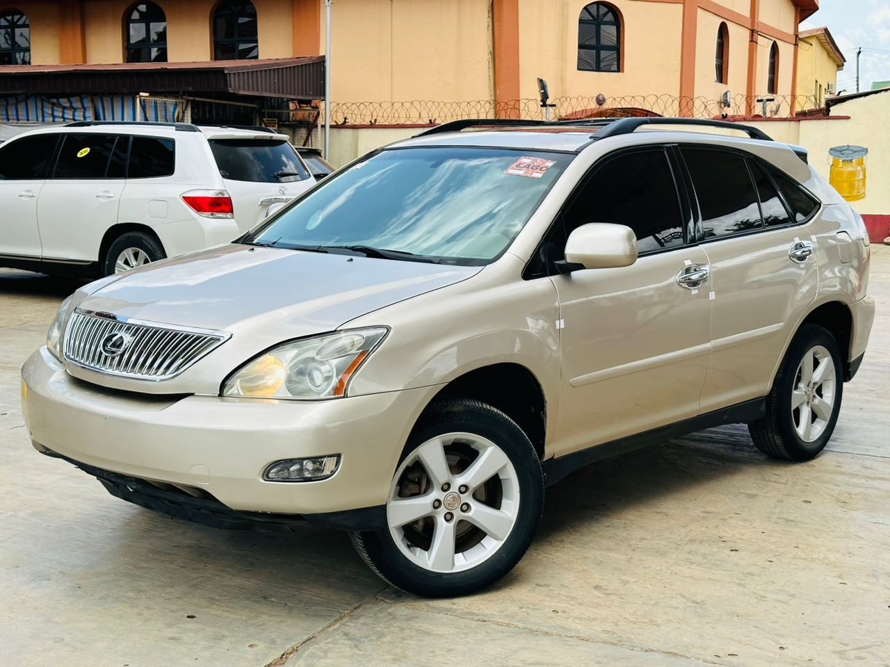 Foreign Used Lexus RX350 for sale at Ijaye