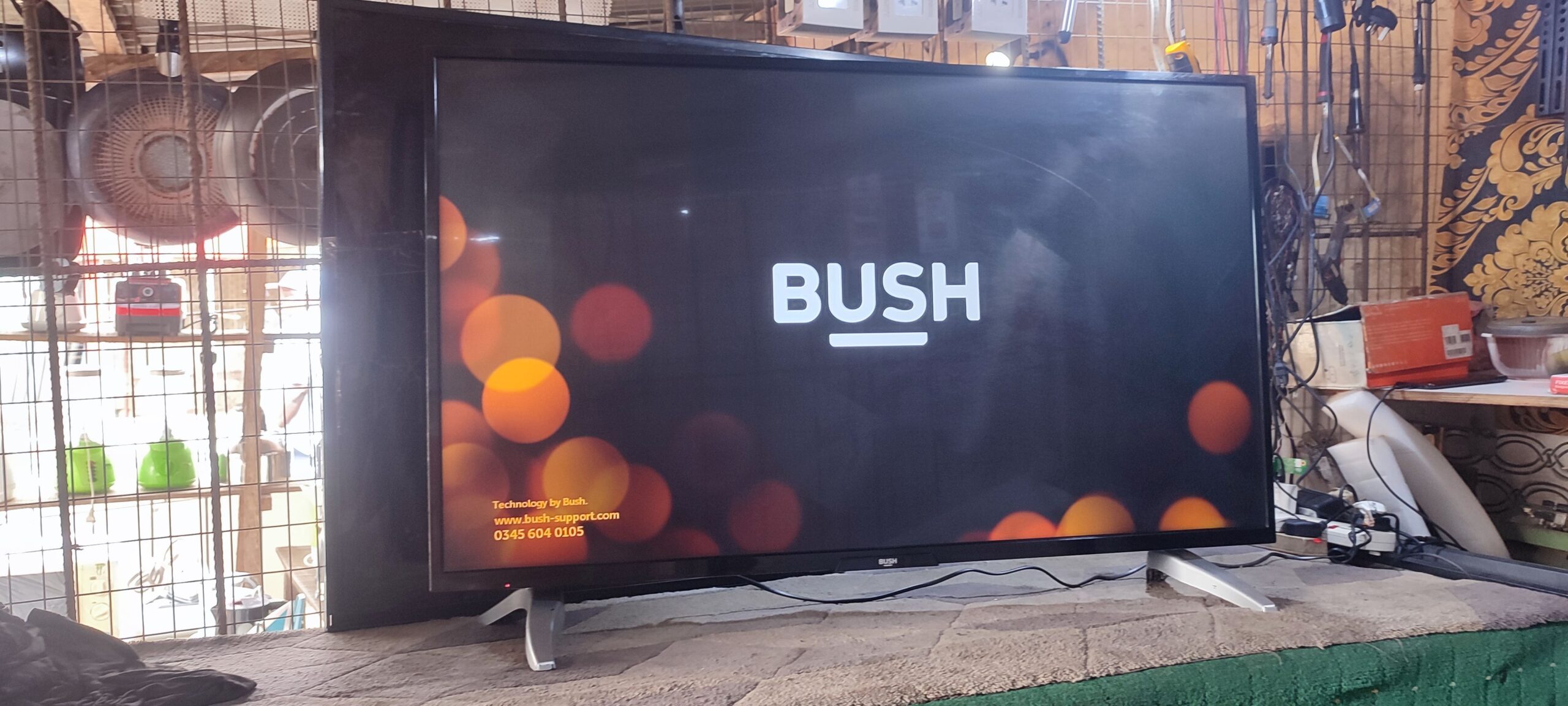 43 INCHES BUSH SMART 4K LED TV