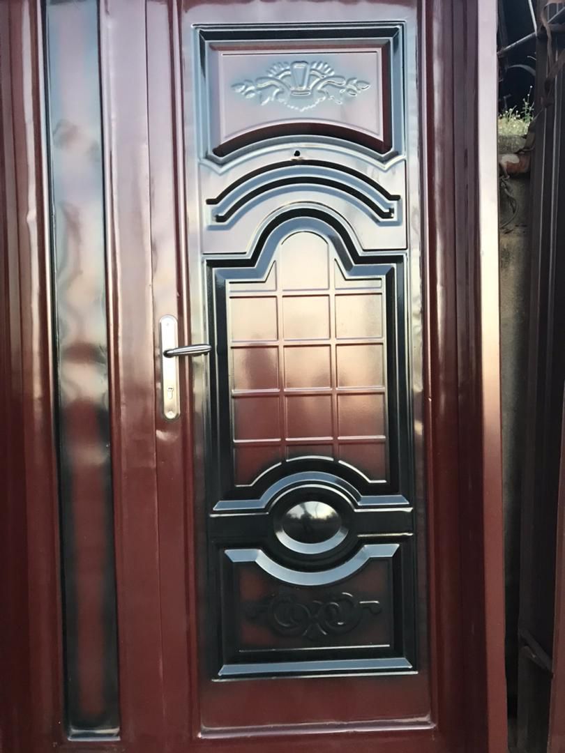 Iron Gate for sale at ikorodu