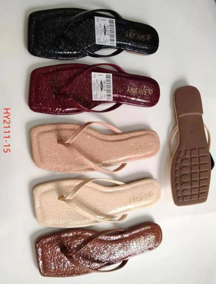 Ladies designer slippers for sale at ikorodu