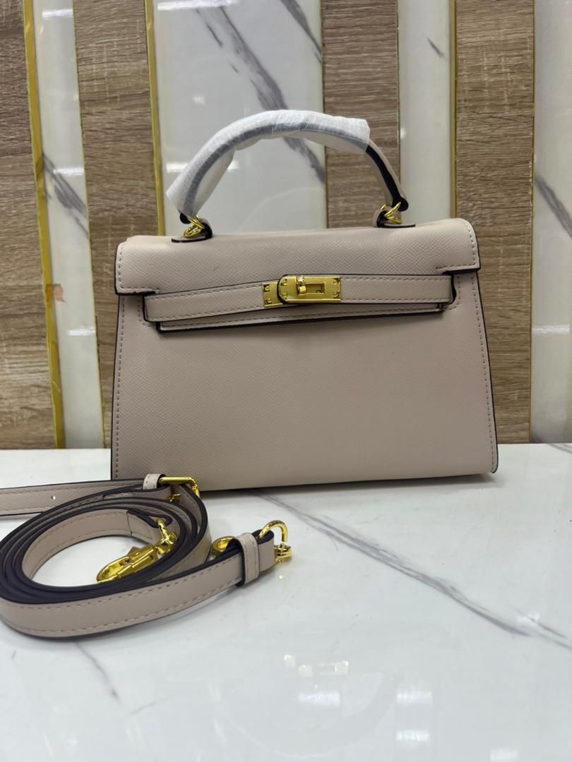 Ladies handbags for sale at ikorodu