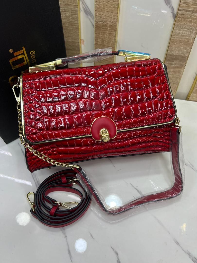 Ladies handbag for sale at ikorodu