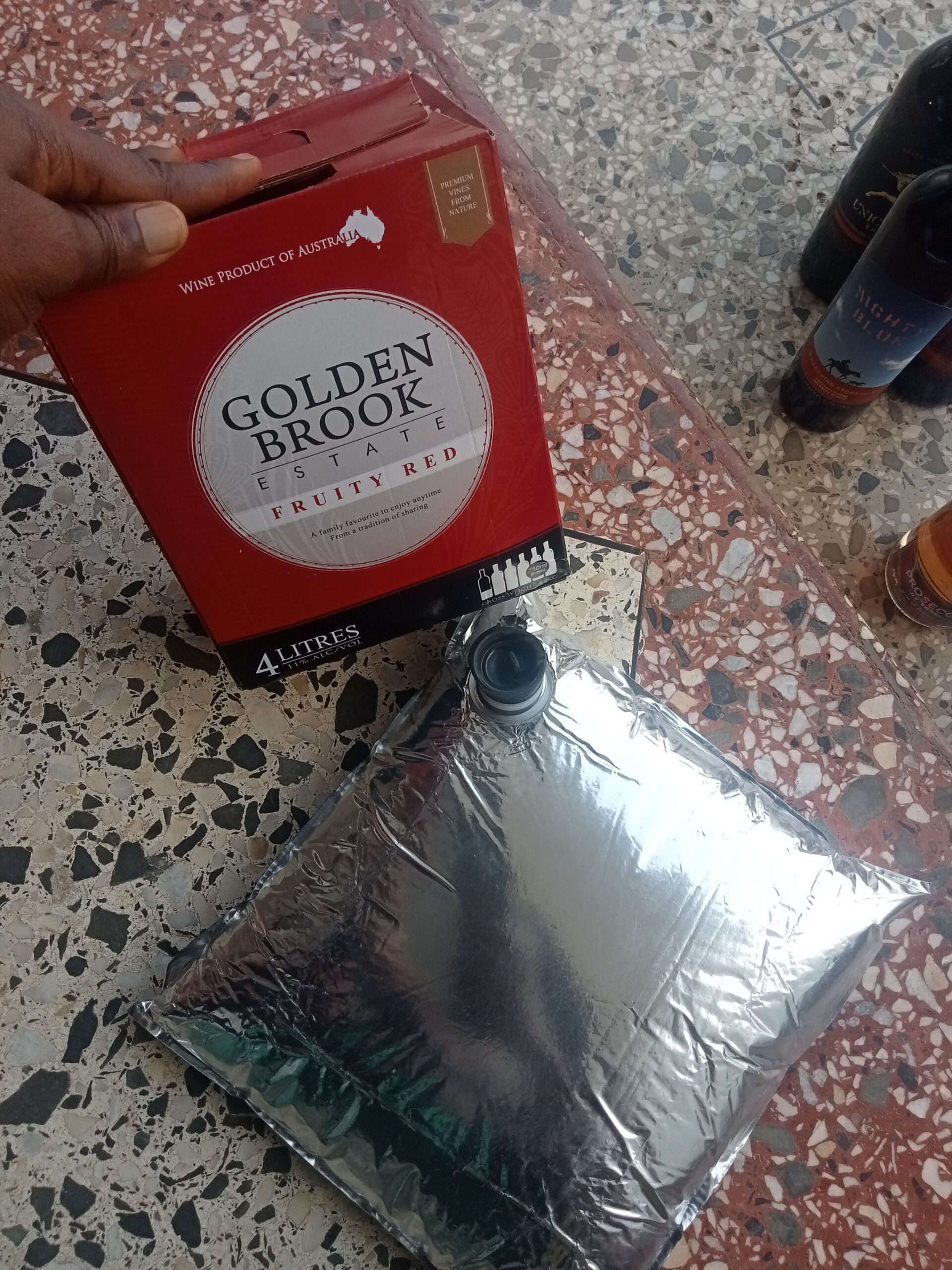 GOLDEN BROOK ESTATE FRUITY RED