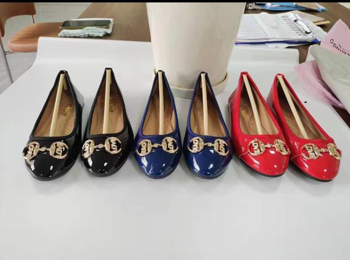 Designer slippers for sale at ikorodu