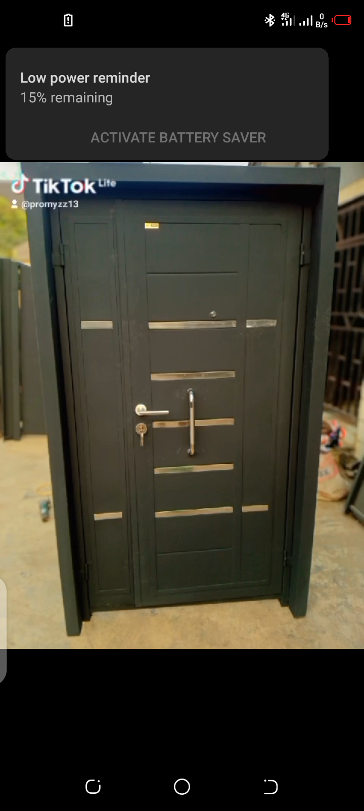 Security door, fabricating door