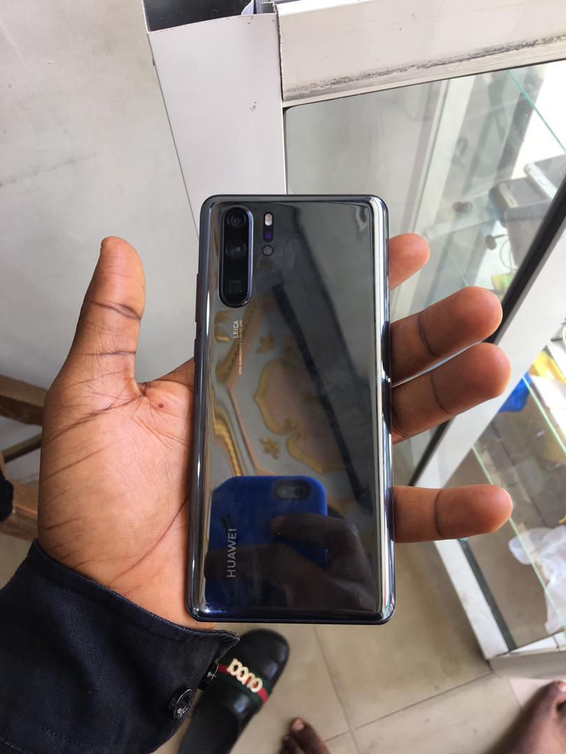 Uk Use Huawei P30 Pro for sale at ikeja