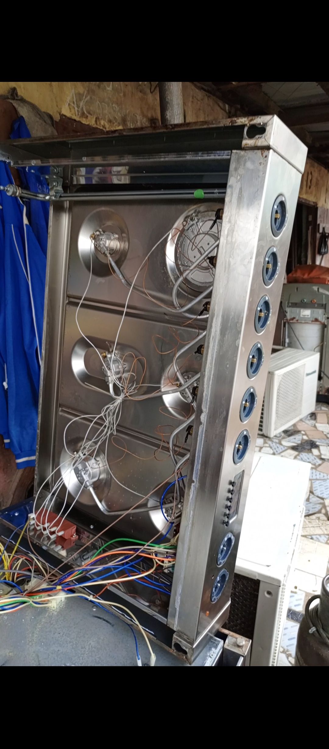 Gas cooker servicing