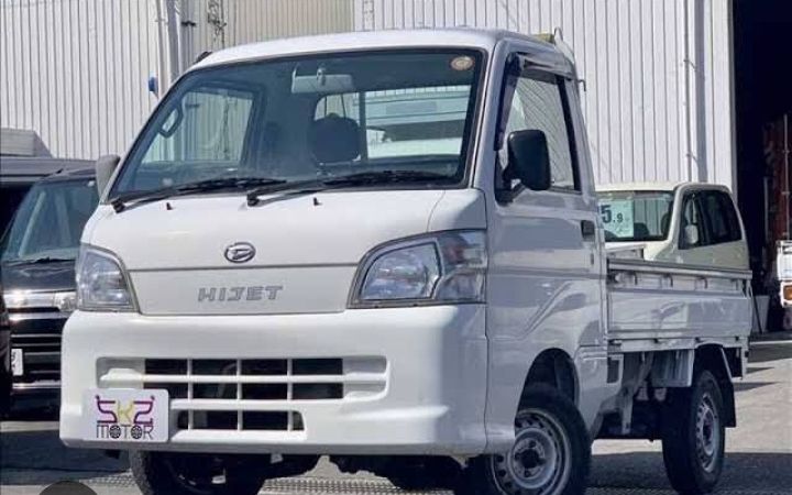 Hijet truck for sale at ladipo market