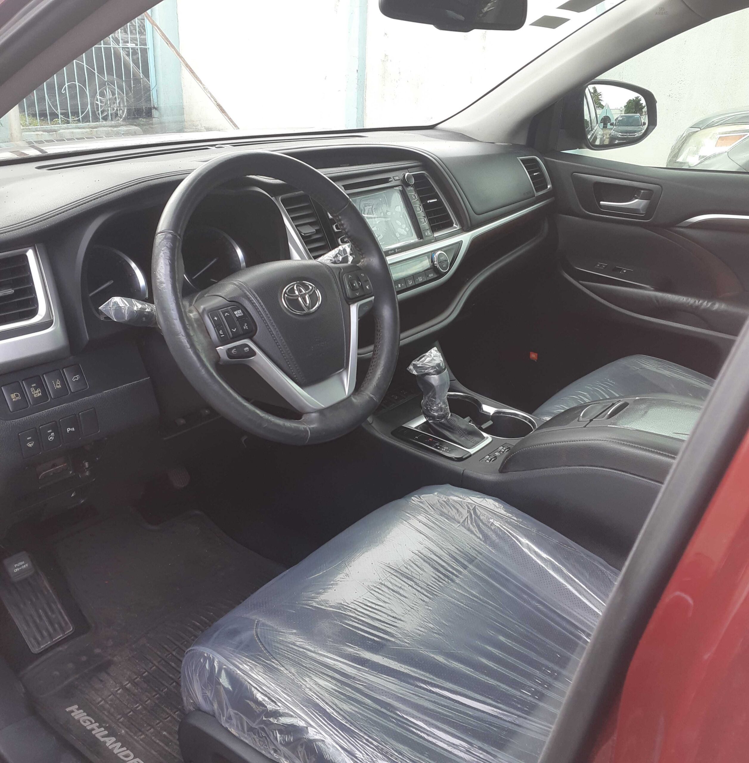 2014 Toyota Highlander for Sale at Ikeja