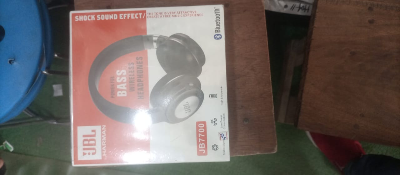 JBL 7700 HEAD PHONE for sale at ikeja