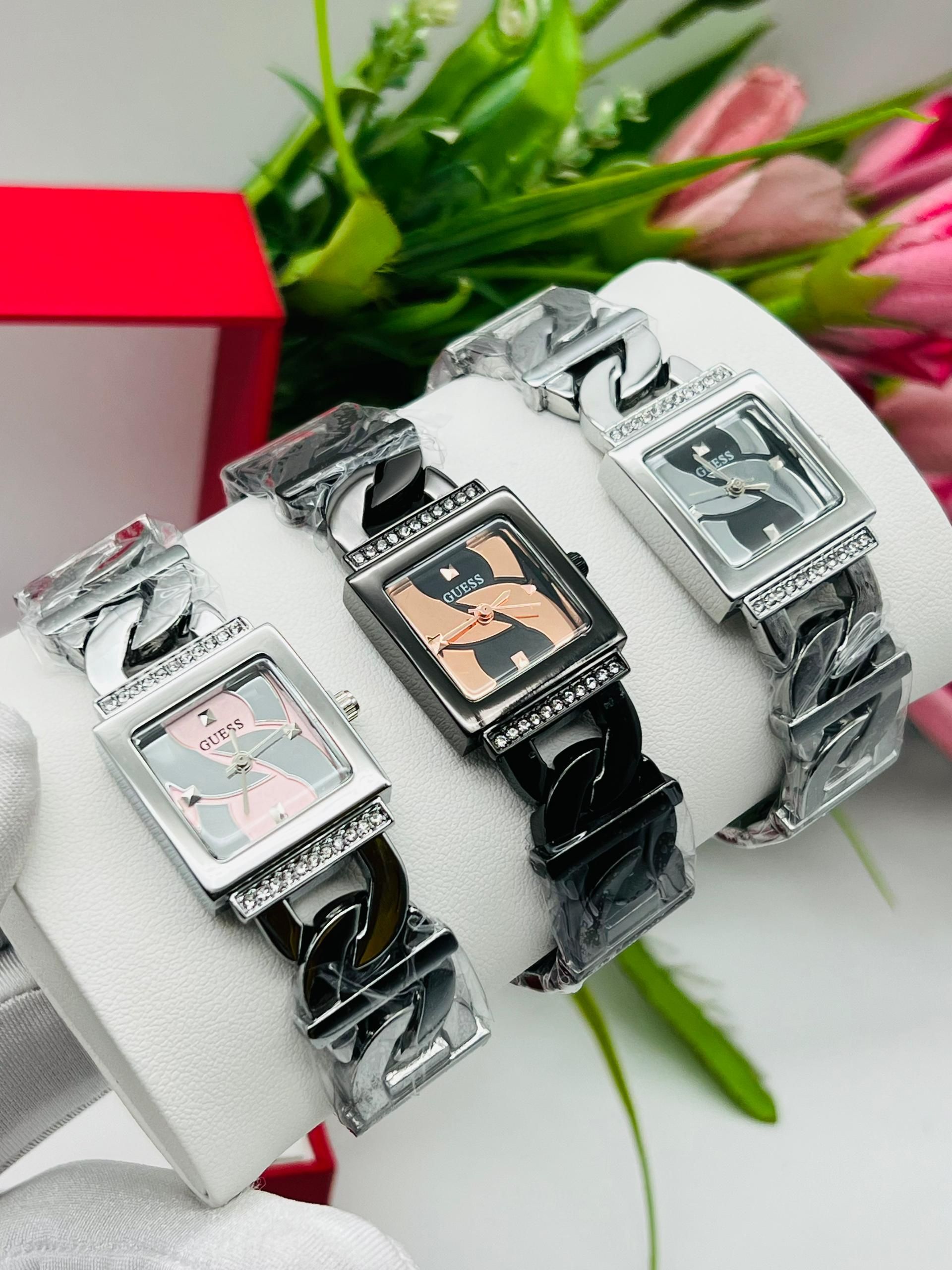 *GUESS STAINLESS STEEL CHAIN