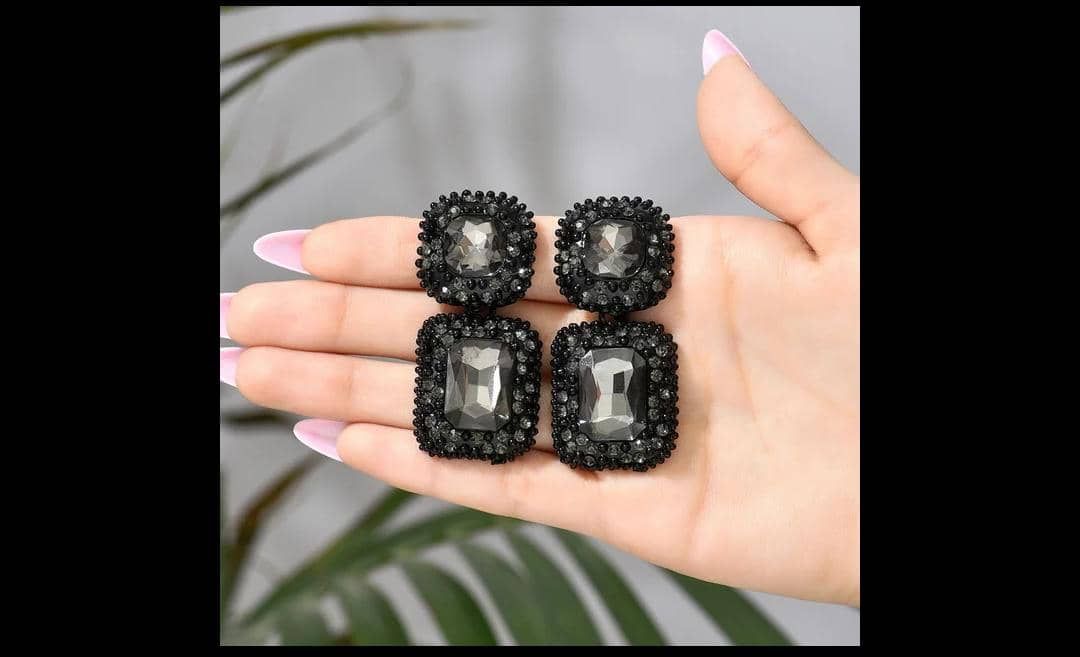 Crystal Earrings And Necklace Set For Sale – Ikeja