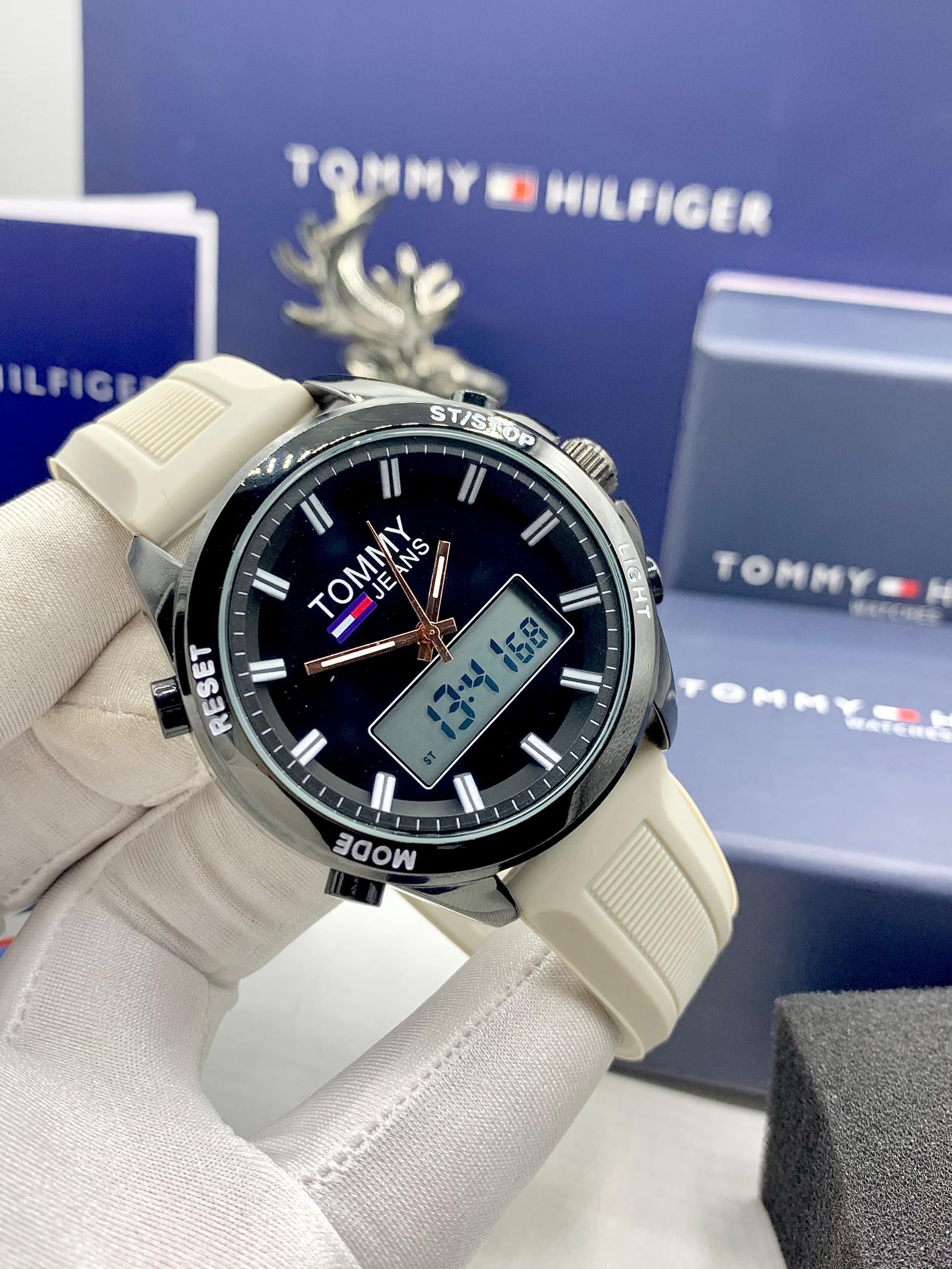 TOMMY HILFIGER CHRONOGRAPH RUBBER STRAP