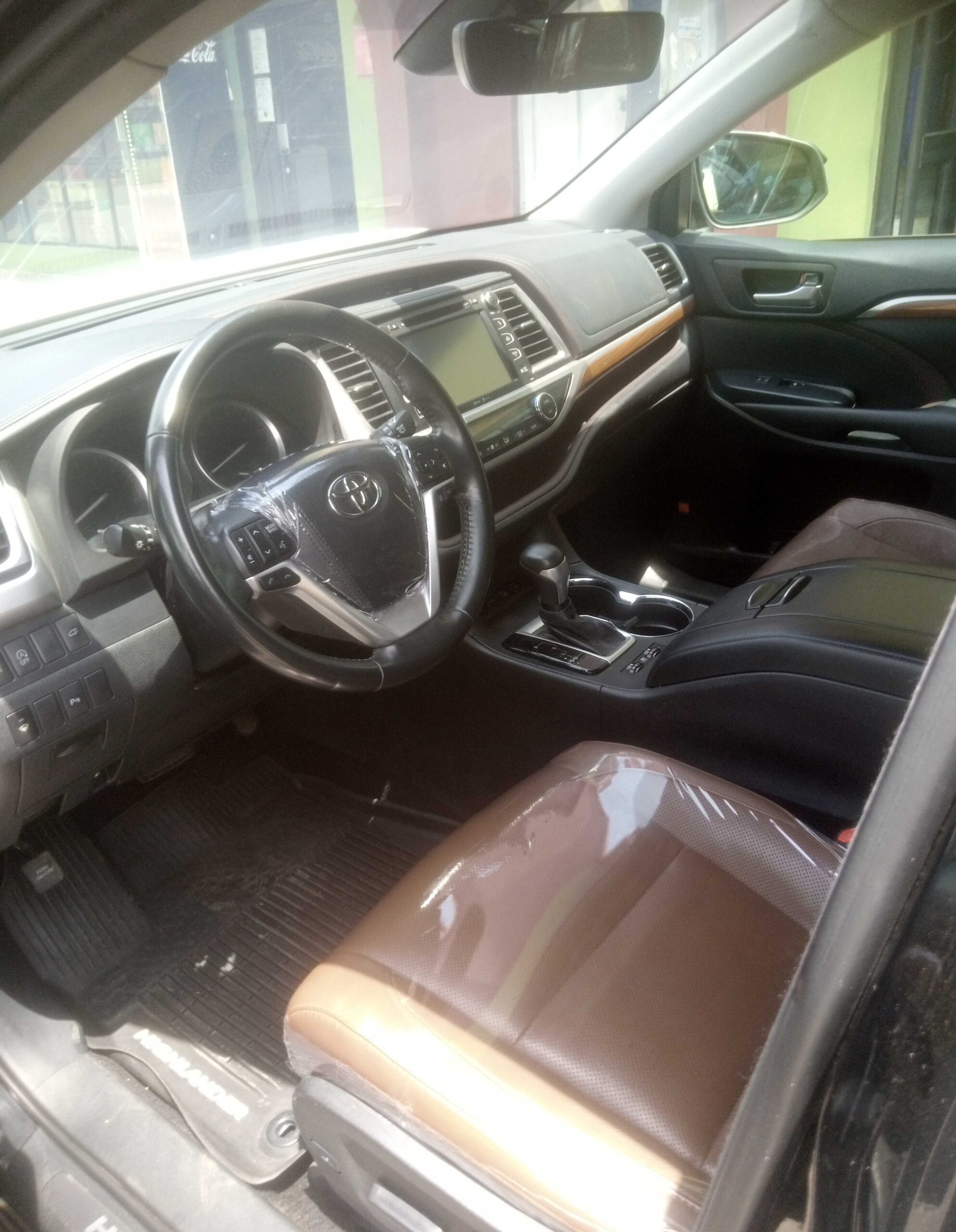 TOYOTA HIGHLANDER 2017 FOR SALE AT IKEJA
