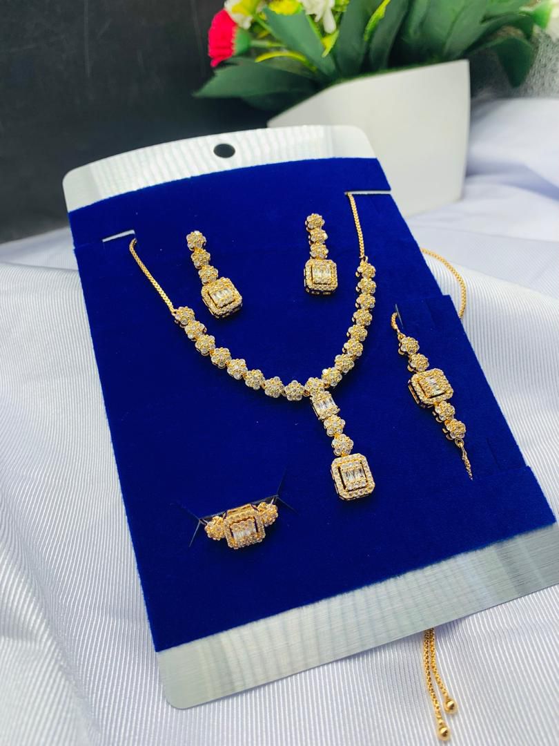 Earrings and necklaces and bangles – Ikeja