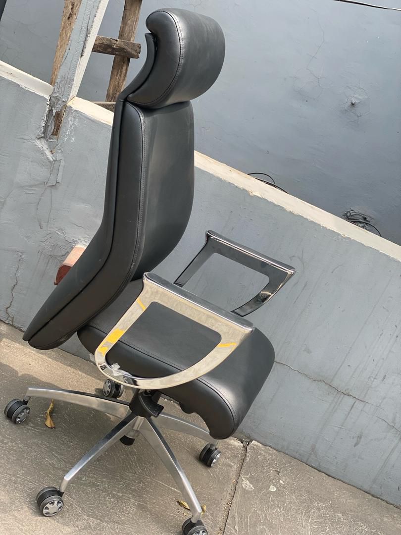 Quality CEO office Chair for sale at ikeja