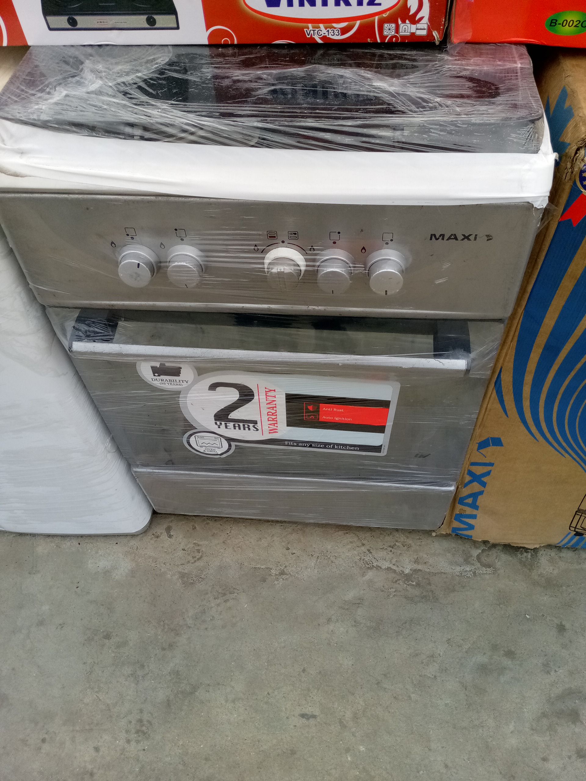 Maxi Standing Gas Cooker for sale