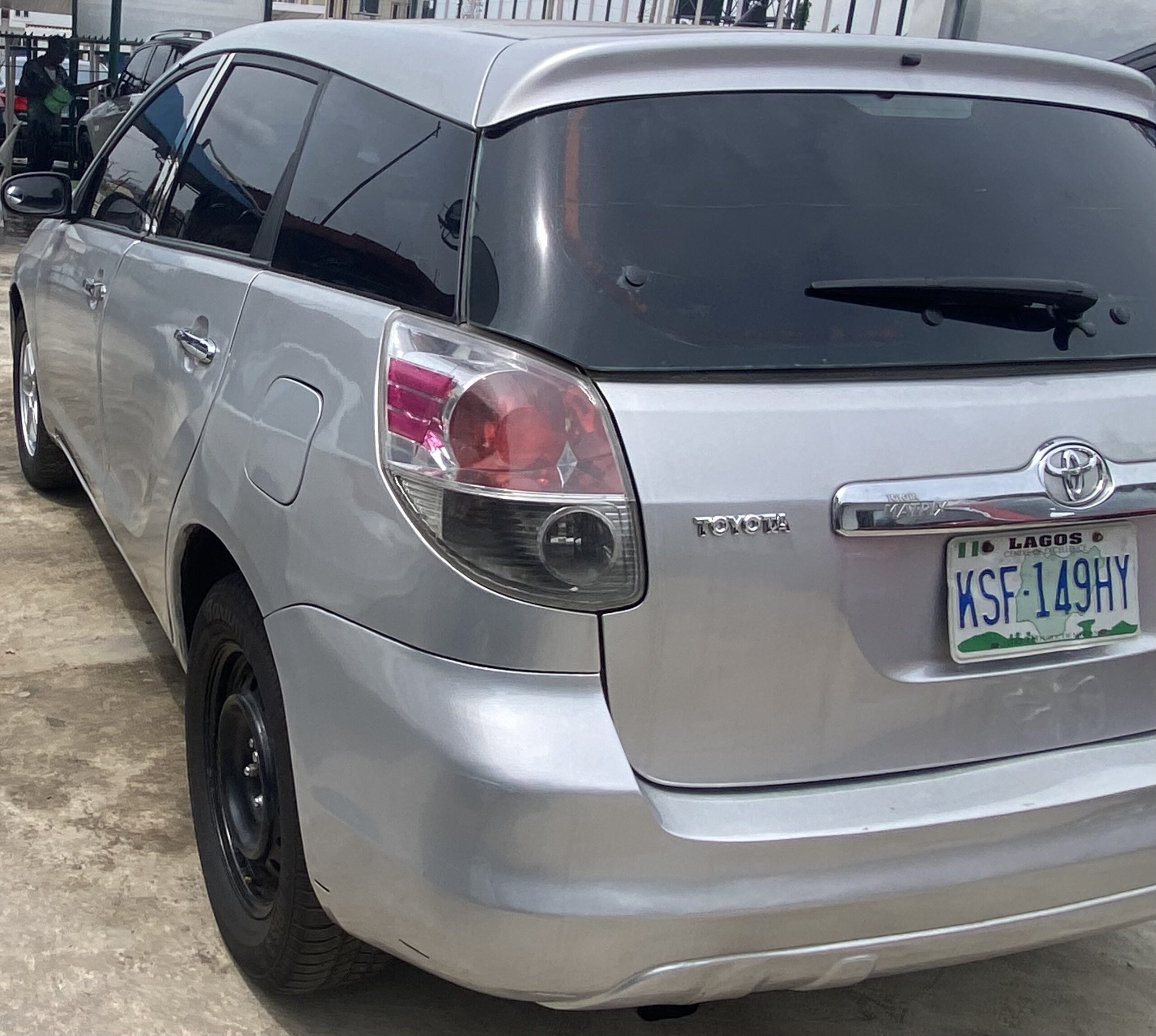 2005 TOYOTA MATRIX FOR SALE AT CEMENT BUS STOP