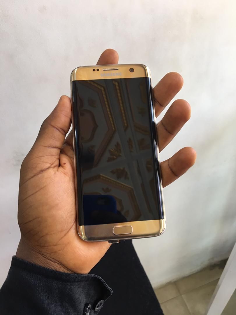 UK used S7 edge for sale at ikeja