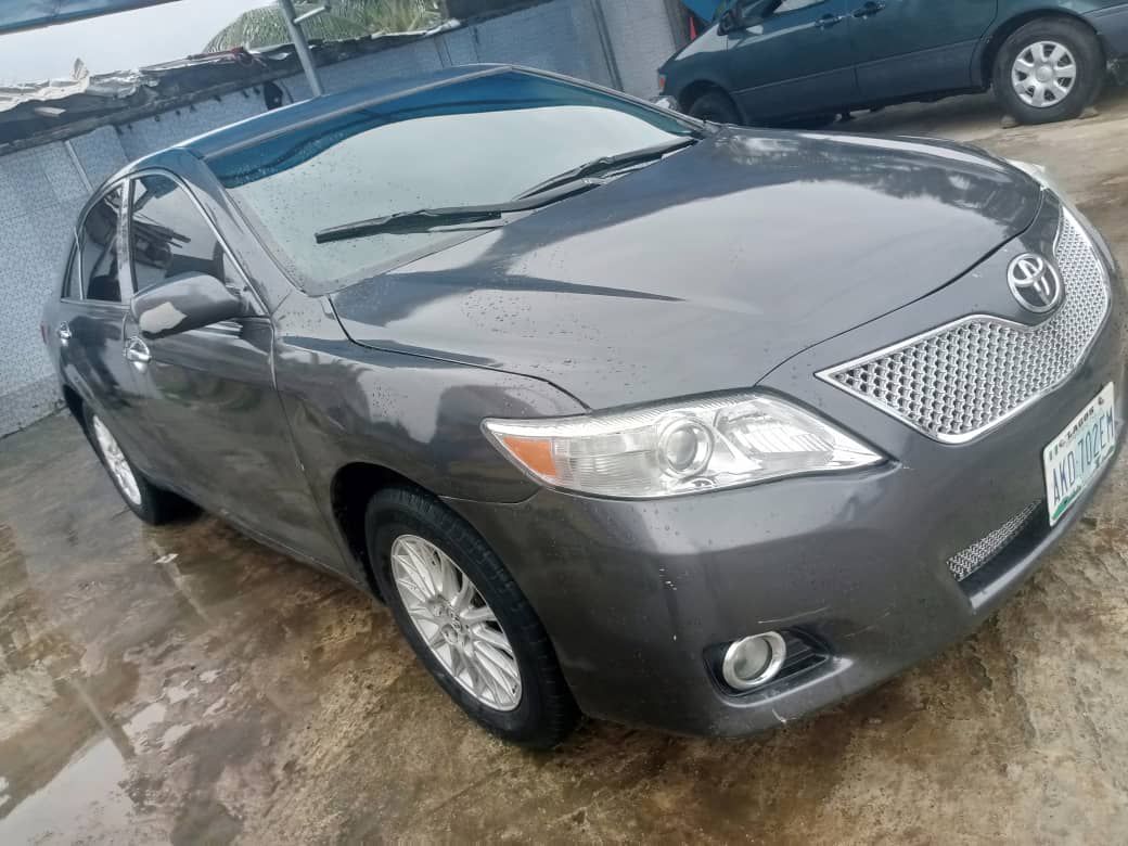 Sales Alert for Toyota camry,Dealer market
