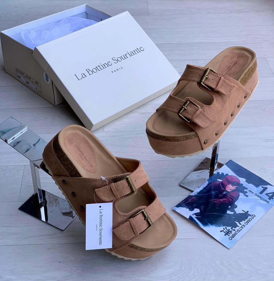 New IN footwear for sale at command Alagbado