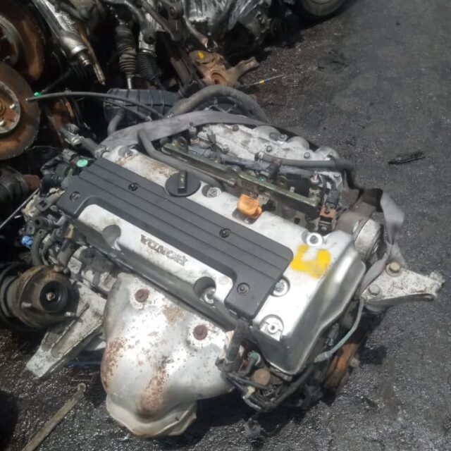 Honda acord 2005 for sale at ladipo market