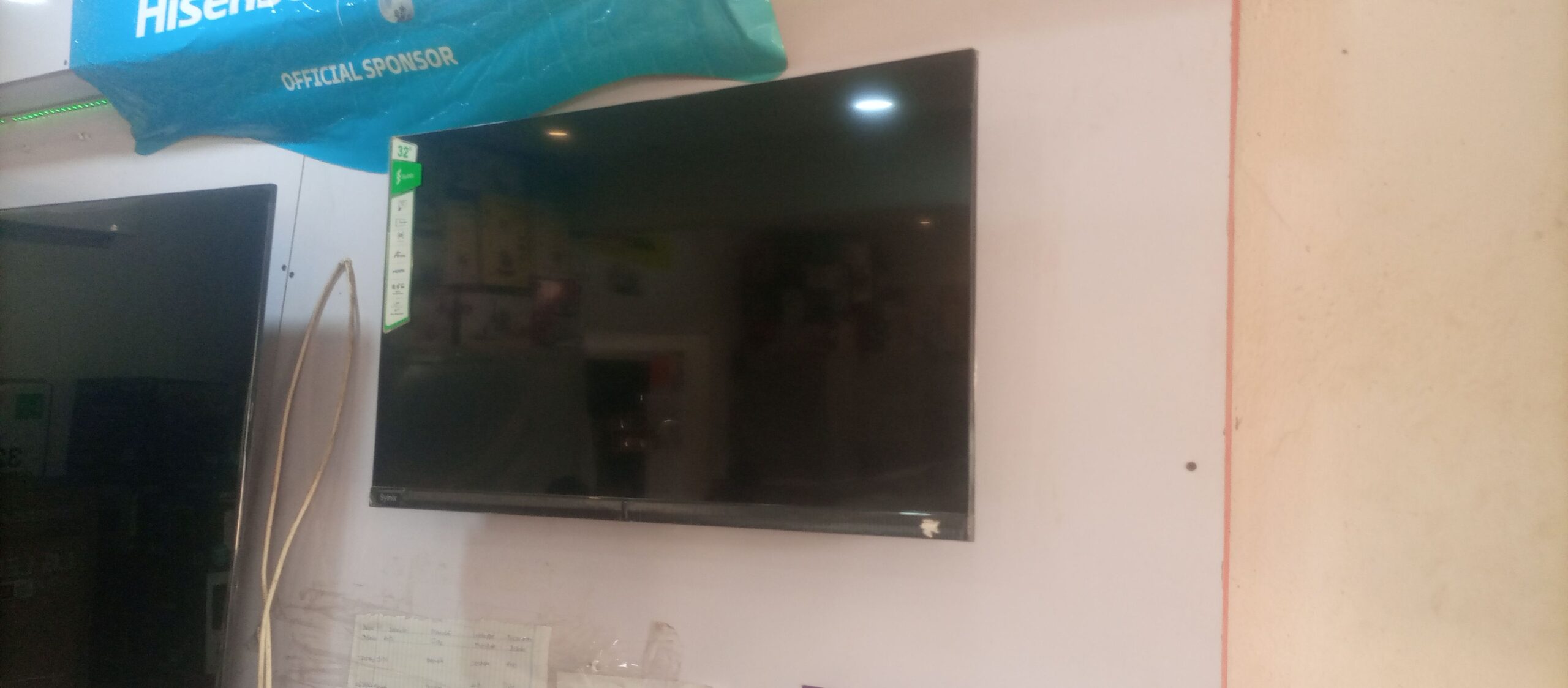 43 inches Hisense smart TV for sale at ikeja along