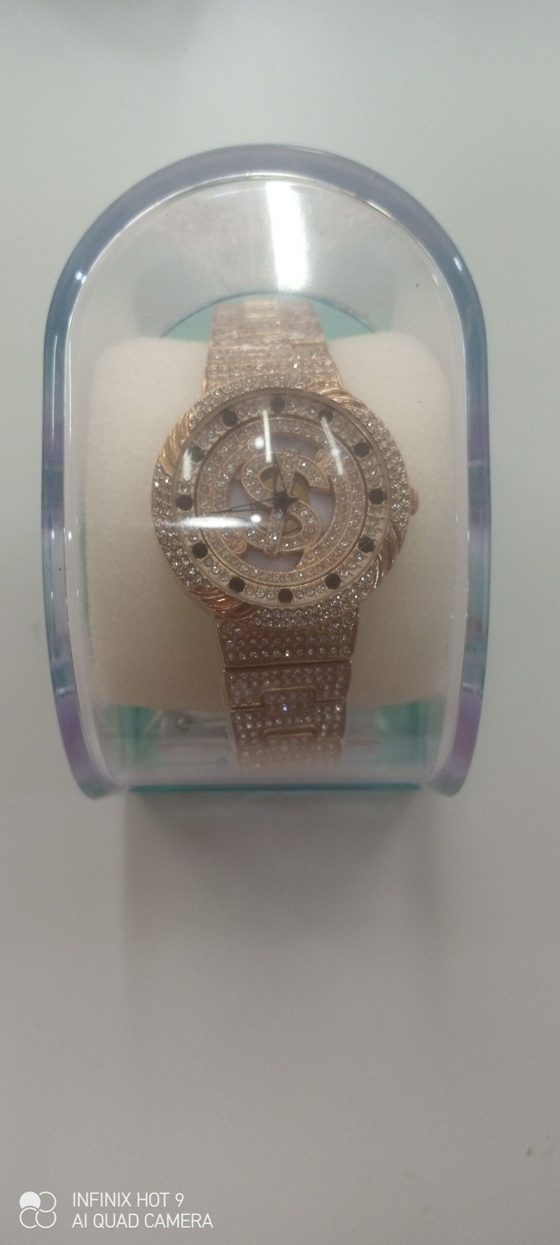 Quality Unisex wristwatch for sale at ikeja