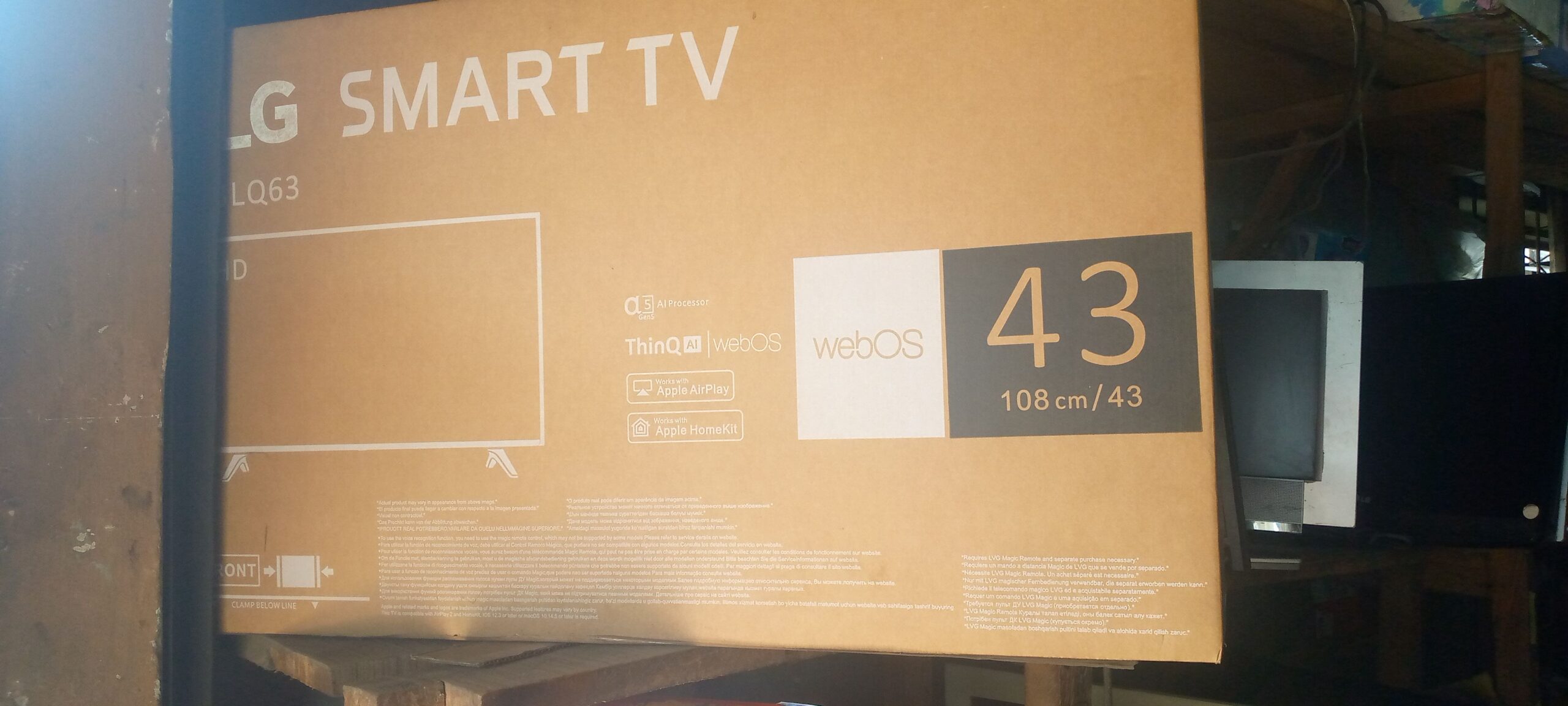 43 inches LG Smart TV for sale at Iyana Ipaja