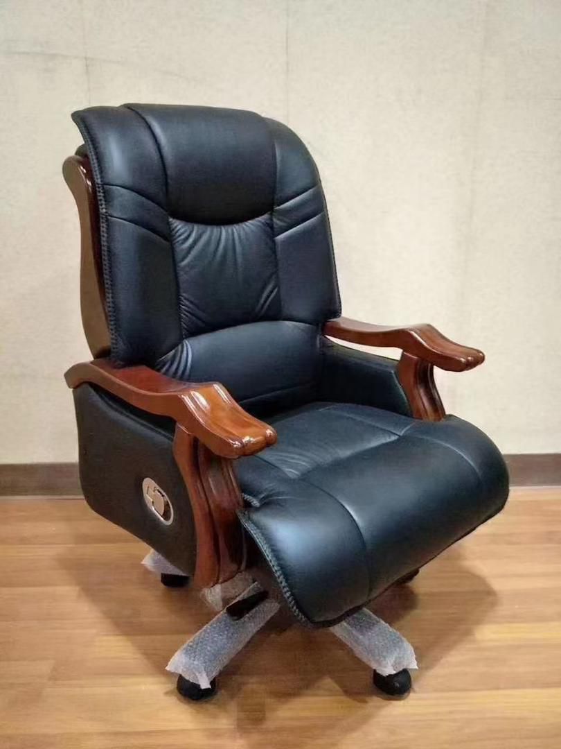 Executive office chair for sale at Mangoro ikeja