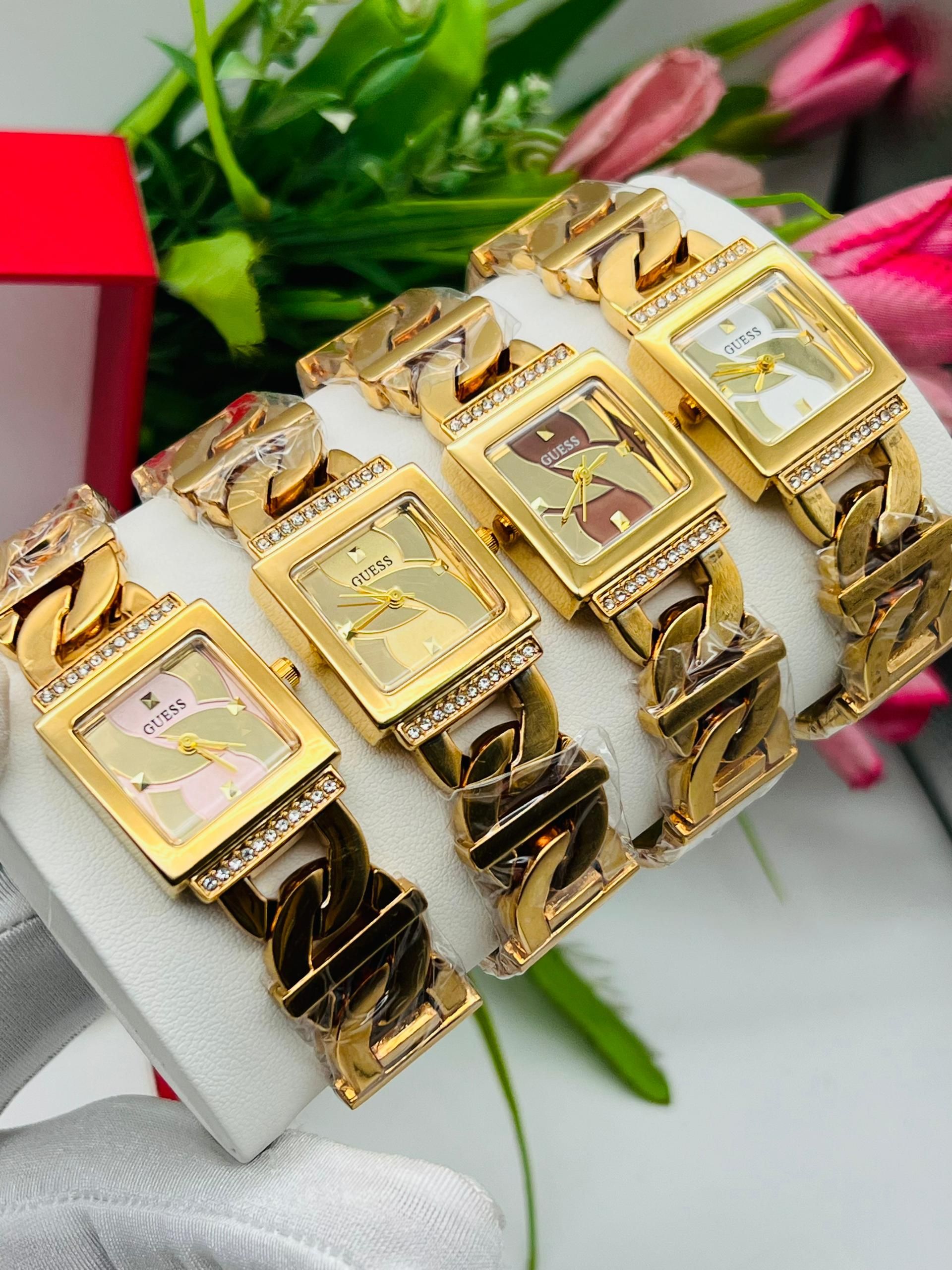 *GUESS STAINLESS STEEL CHAIN