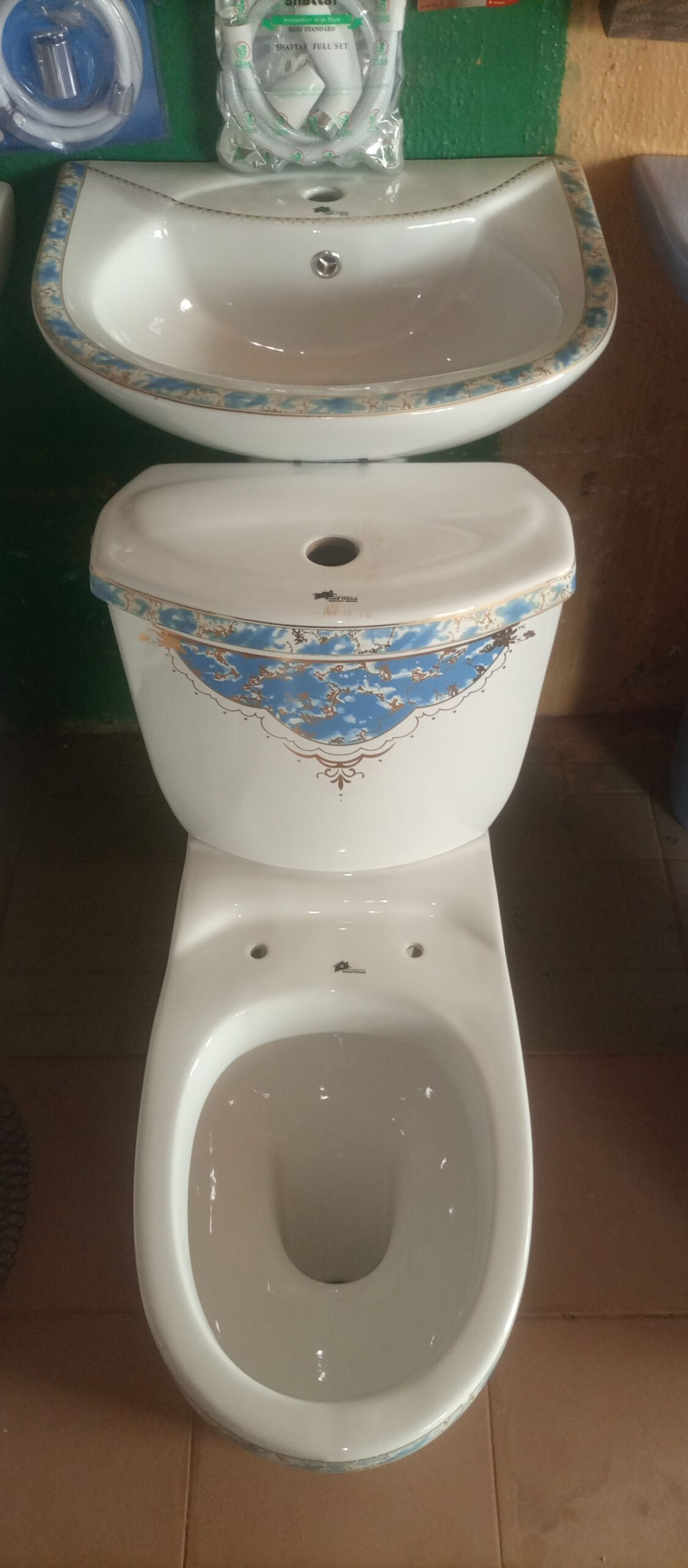 Complete WC with washing hand basing for sale at ikeja along