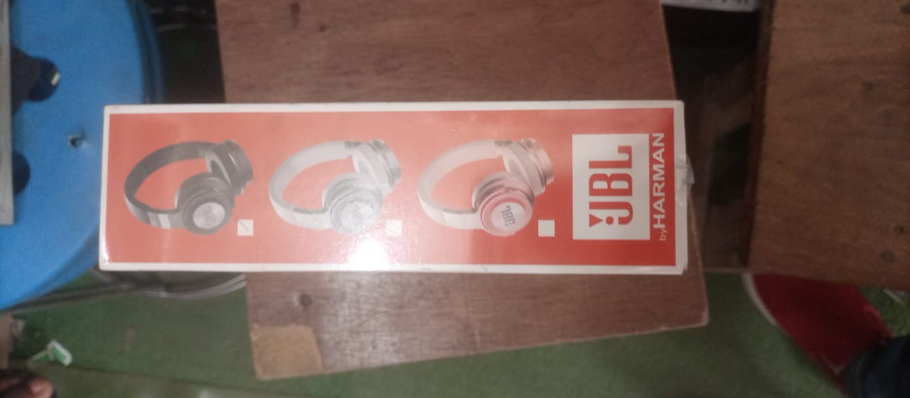 JBL 7700 HEAD PHONE for sale at ikeja
