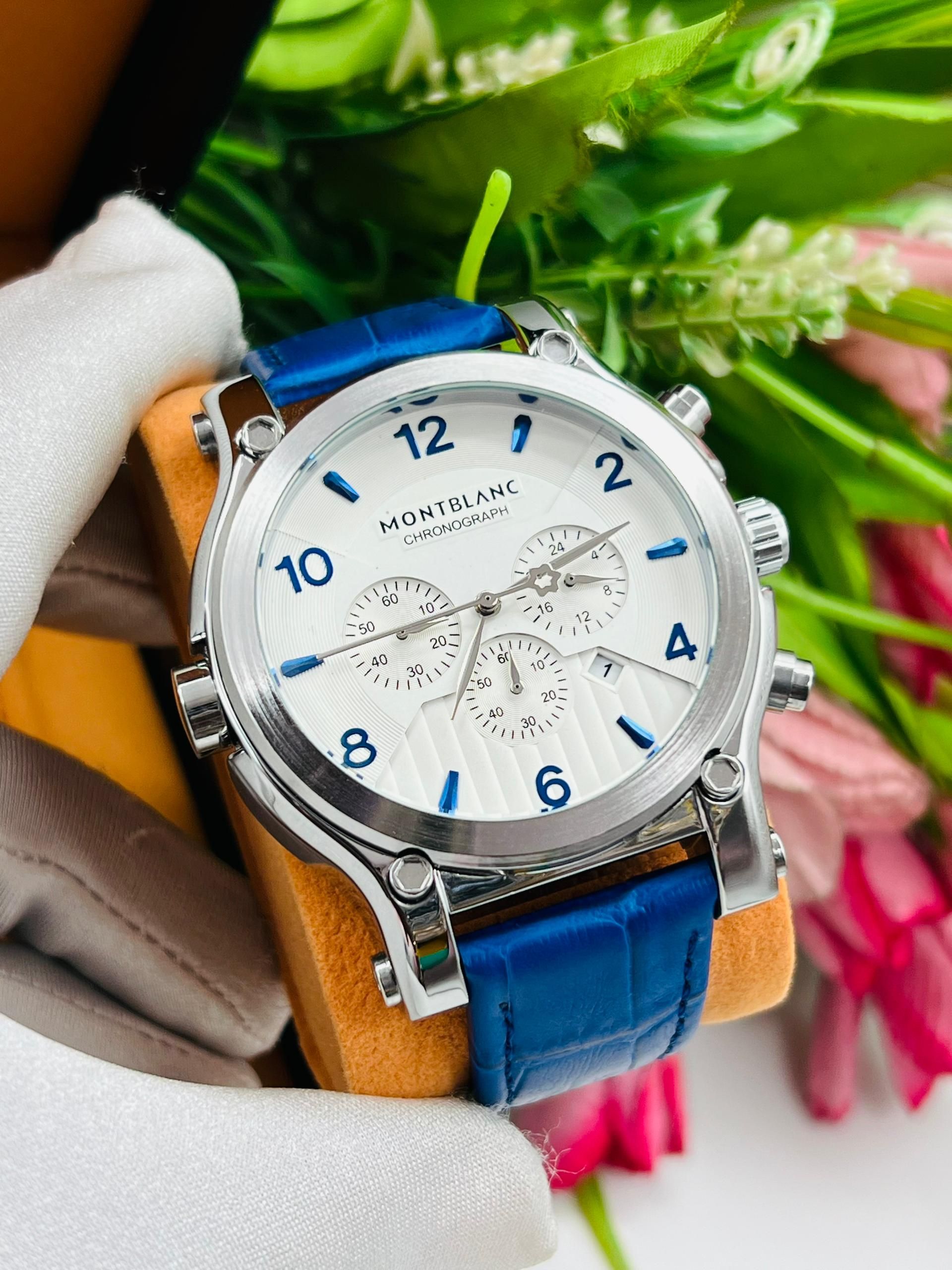 MONTBLANC STAINLESS STEEL HEAD LEATHER AND CHAIN WATCH,