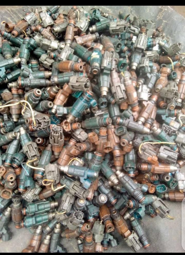 Injector nozzle for nissan Q56 new model.