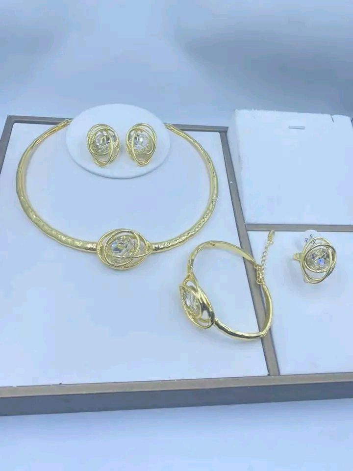 Original Gold whole set jewelry for sale at Oshodi market