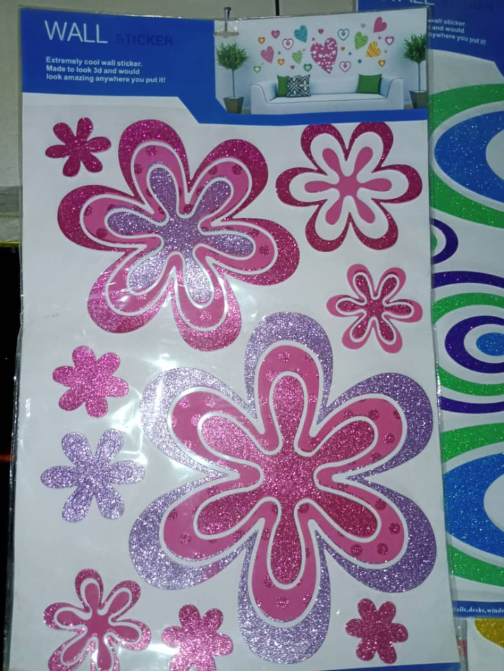 Wall decorations for sale at Kosofe