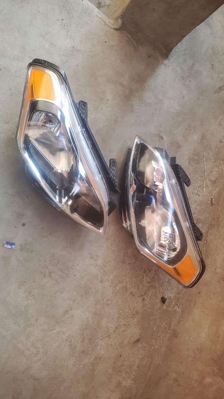 Headlight Assemblies for 2013 Kia Soul in Lagos
