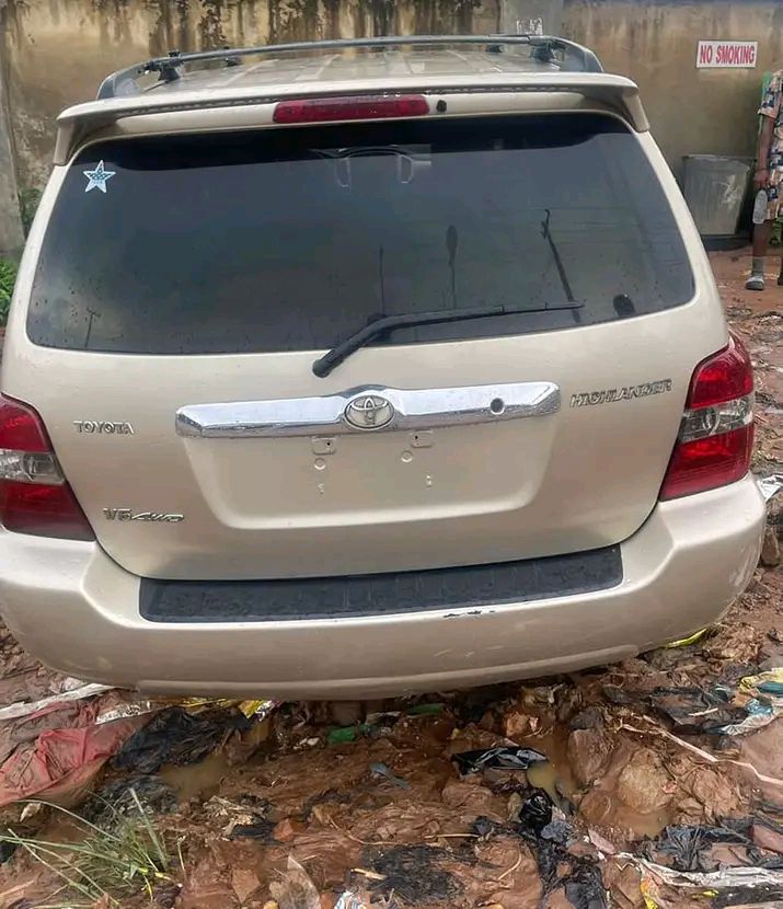Toyota Highlander for sale at Mushin