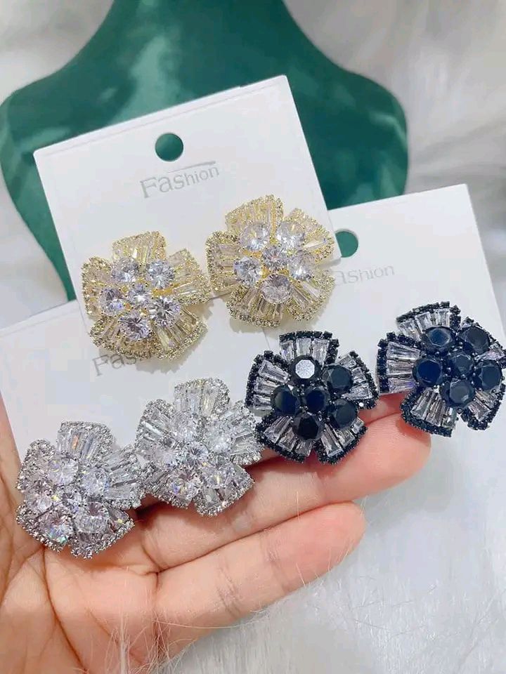 Wholesale earrings for women for sale at Oshodi market