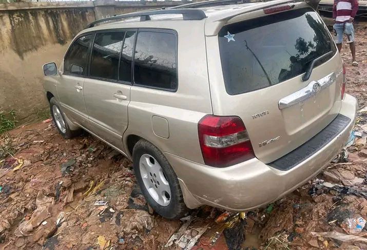 Toyota Highlander for sale at Mushin