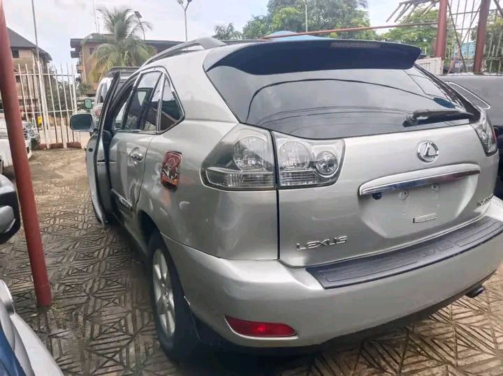 Lexus Rs 330 for sale at Mushin