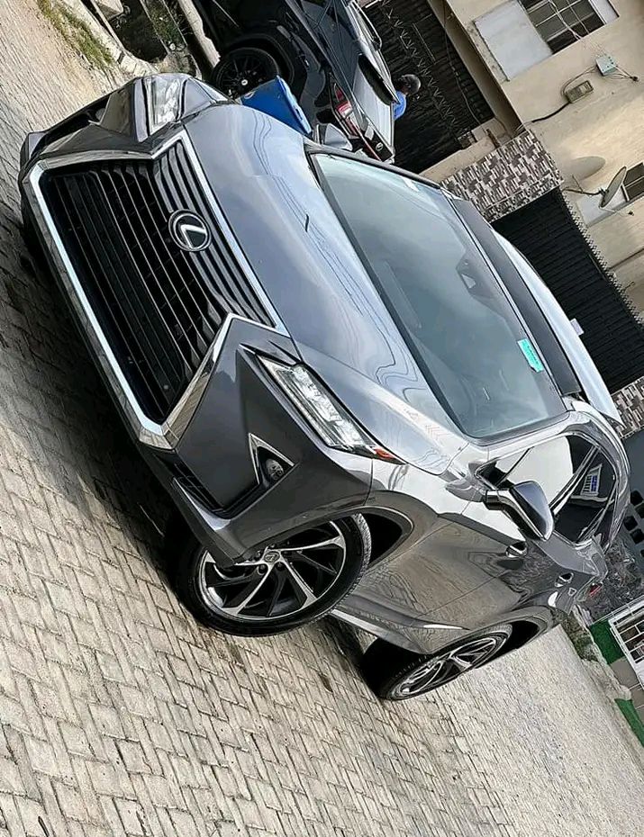 Lexus RS350 for sale at Mushin