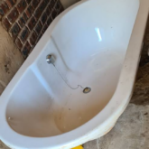 Acrylic Bathtub for sale at Orile coker Lagos
