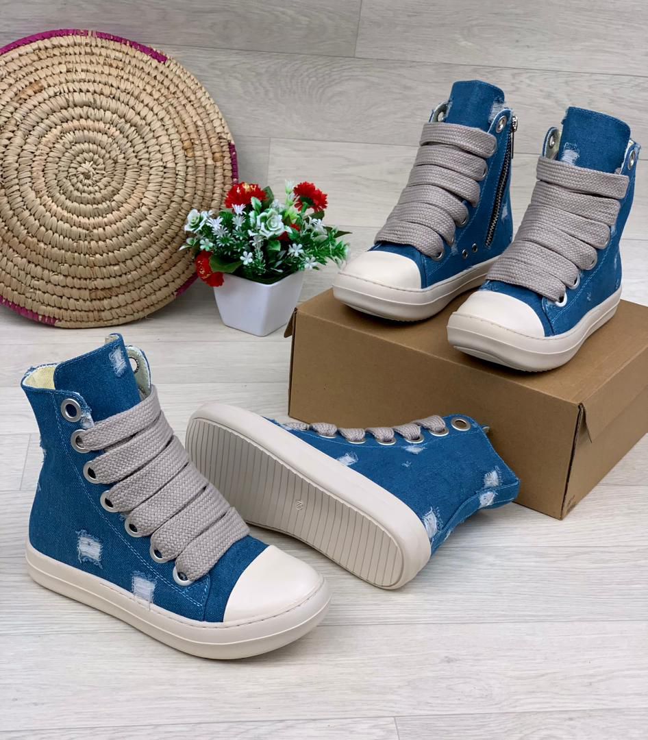 Ladies fashion sneakers