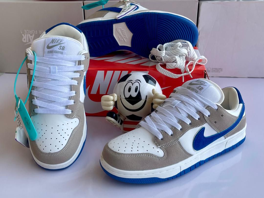 Nike SB sneakers